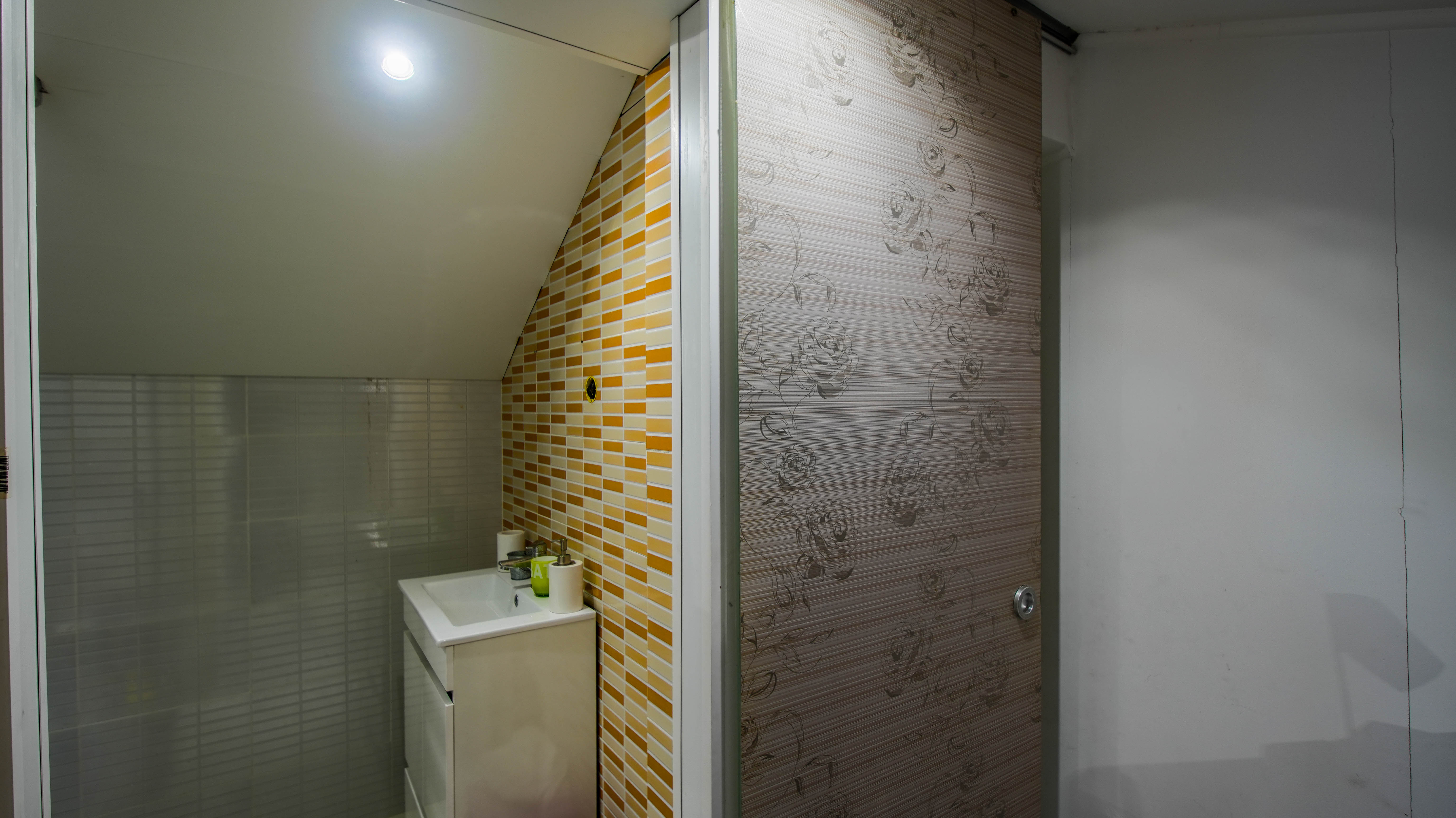 Moradia independente à venda na Avenida do Mar, 172 — 25