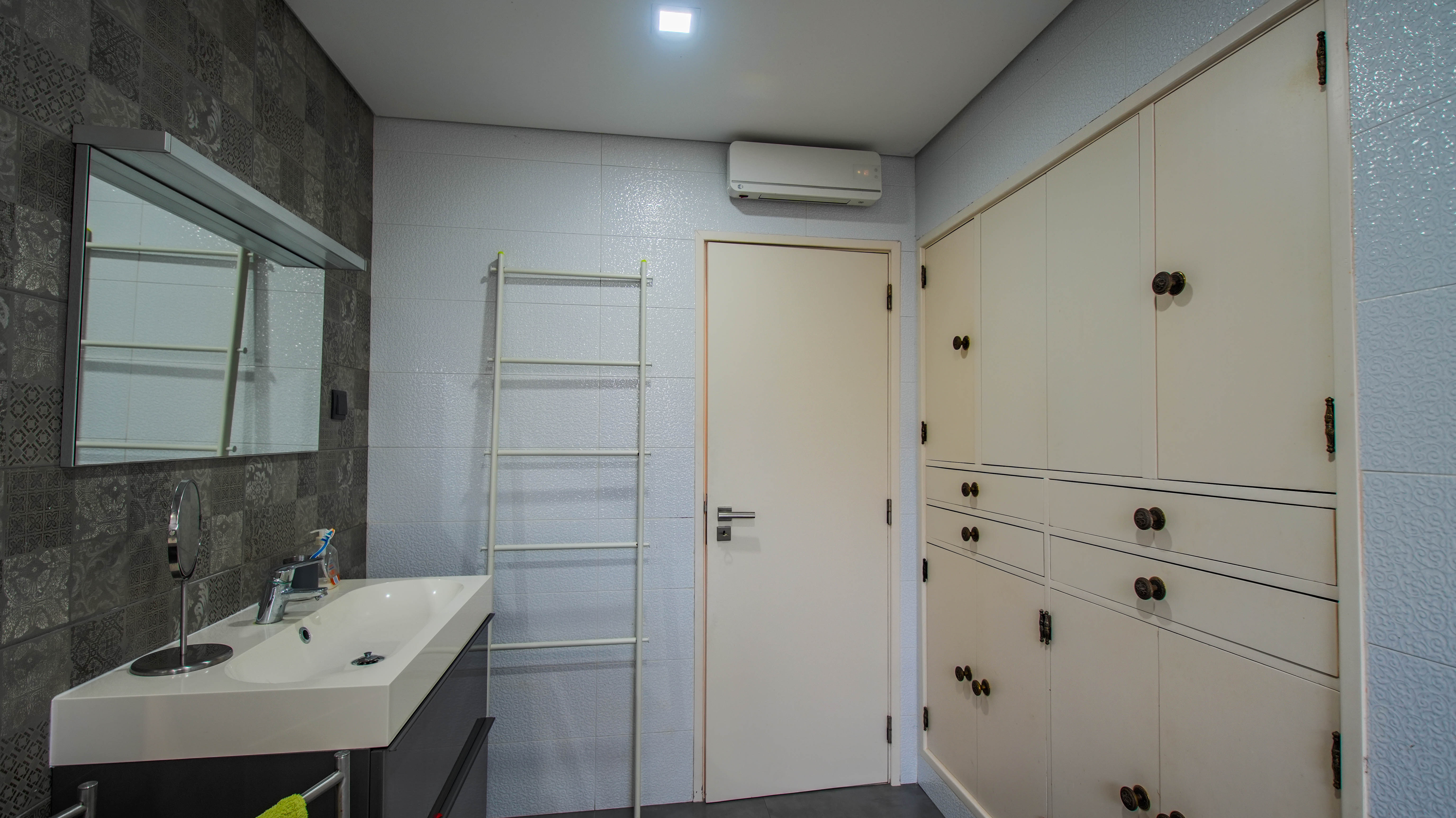 Moradia independente à venda na Avenida do Mar, 172 — 33