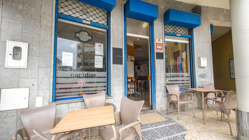 Café para venda em Santo António da Caparica — 7