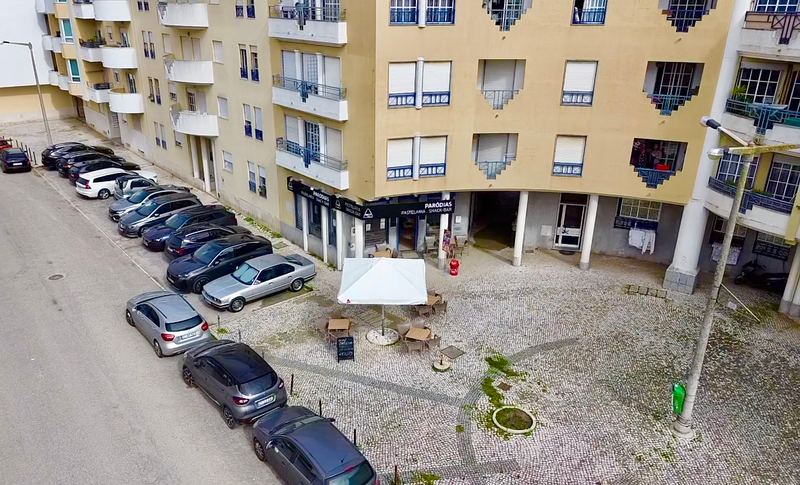 Café para venda em Santo António da Caparica — 3