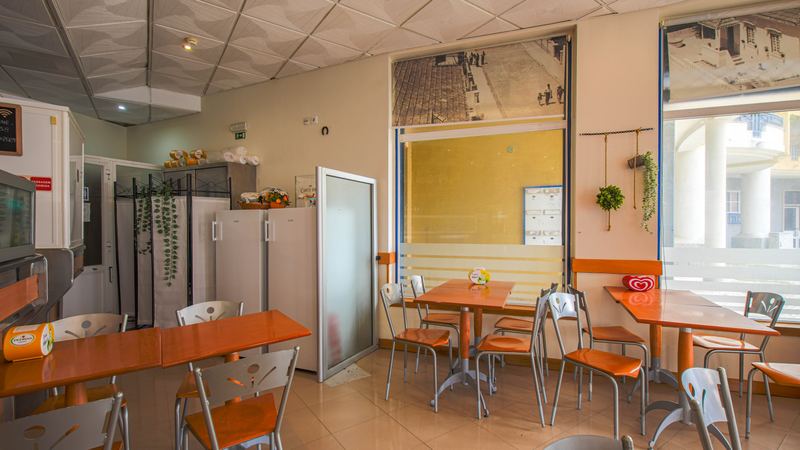 Café para venda em Santo António da Caparica — 10
