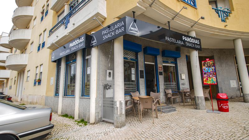 Café para venda em Santo António da Caparica — 5