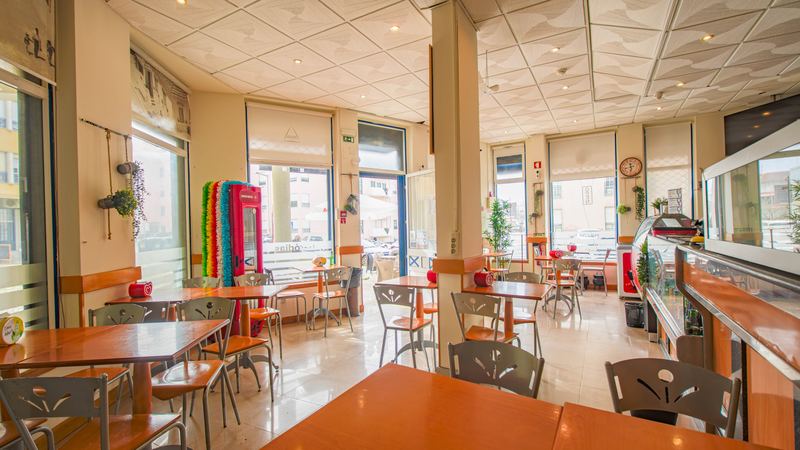 Café para venda em Santo António da Caparica — 17