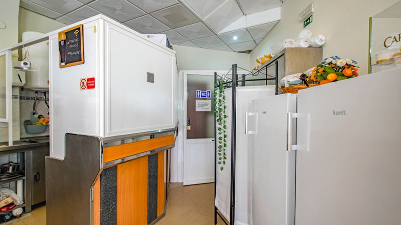 Café para venda em Santo António da Caparica — 18