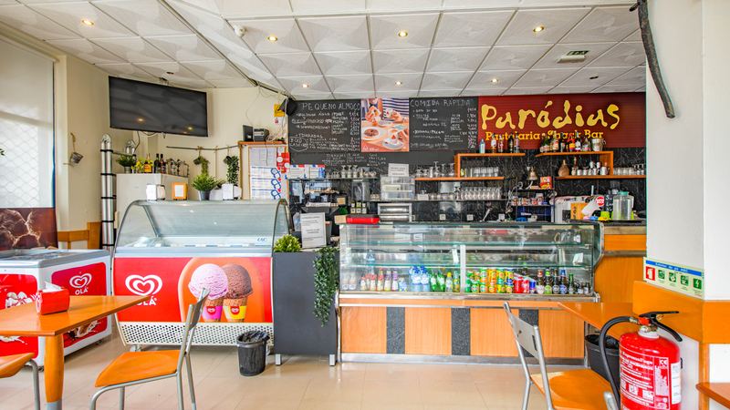 Café para venda em Santo António da Caparica — 23