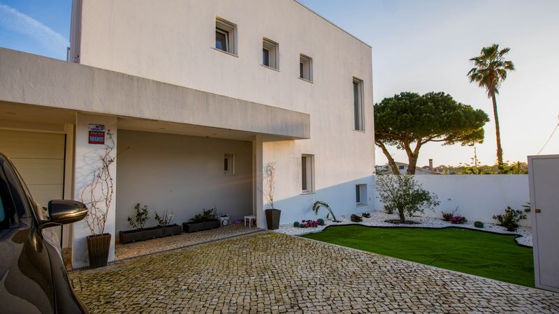 Moradia T3+1 de Luxo COMO NOVA com Piscina — 8