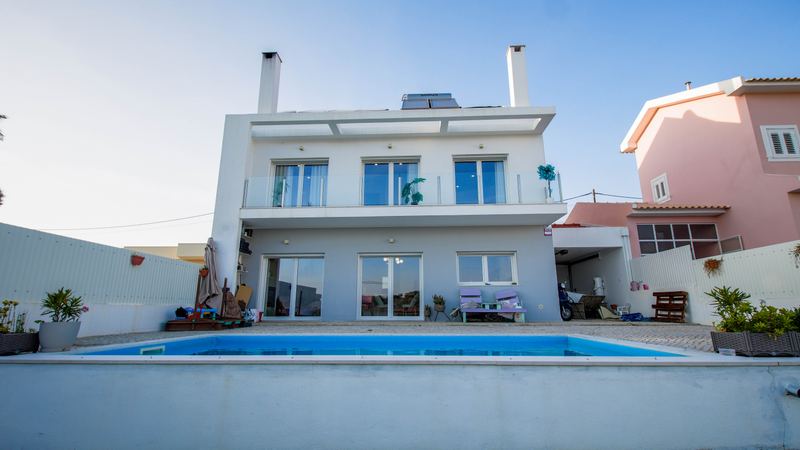 Moradia T3+1 de Luxo COMO NOVA com Piscina — 33